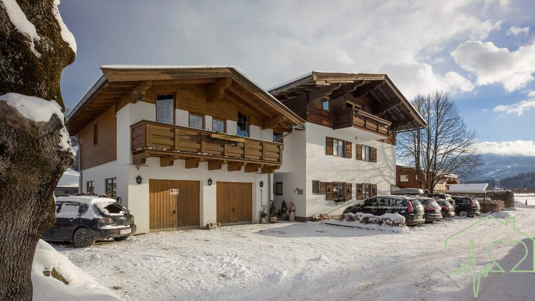 Apartmenthaus mit vielfältigen Möglichkeiten in Oberndorf/Tirol - Perfekt für Investoren!