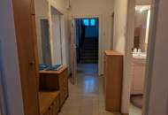 Perfekte Singlewohnung ab 1.1.2026 (1 Zimmer + separate Küche) im 3. Stock OHNE Lift - Grünblick nähe Bahnhof Atzgersdorf!