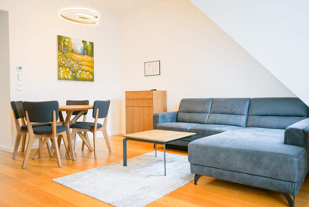 Bezugsfreie 2-Zimmer Wohnung mit ca. 63m² – Viel Raum & Potenzial in Floridsdorf