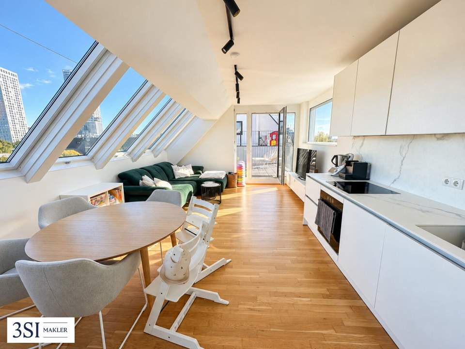 Lichtdurchflutete 3-Zimmer-Dachgeschoss-Maisonette mit großzügigen Terrassen &amp; Panoramablick nahe Alte Donau