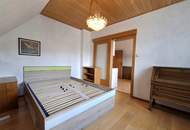 Sofort verfügbares Wohnhaus mit Garage und Nebengebäuden