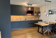 Moderne 3-Zimmer-Wohnung mit Terrasse, Garten und Carport