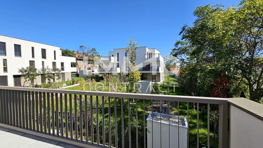 Provisionsfrei: Traumhafte, helle 4-Zimmer-Wohnung mit Balkon in charmanter Anlage