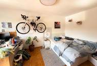 LICHTDURCHFLUTETE TOPLAGE FÜR ANLEGER ? GROßZÜGIGE ZIMMER, PERFEKT FÜR WG MIT IDEALER ANBINDUNG