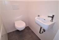 GRÜNBLICK, RUHELAGE, 67 m2 Neubau mit 2 Balkone, Wohnküche, 2 Zimmer, Wannenbad, Parketten, Lavendelweg