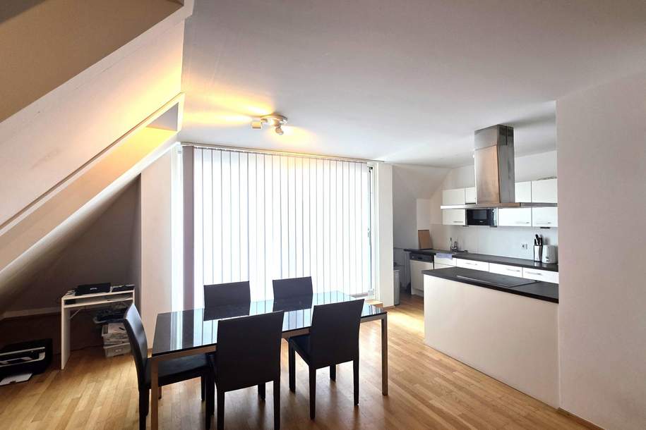 VOLLMÖBLIERTE DG-Wohnung mit westseitiger Terrasse ++ Eine Ebene ++ AB AUGUST!!, Wohnung-miete, 2.830,00,€, 1070 Wien 7., Neubau