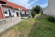 Einfamilienhaus mit ebenerdigem Garten und Nebengebäude - beleben Sie es zu neuem Leben!