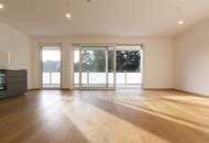 Gut aufgeteilte Praxisräumlichkeiten mit westseitigem Balkon, Eigengarten und PKW-Stellplatz