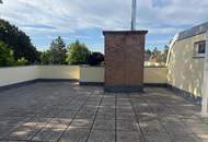 -Rooftop ruft: "Terrasse 73m2, Balkon 15 m2, die top sanierte Wohnung 85,48 m2!"