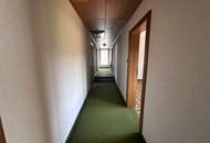 Wohnhaus mit viel Platz und Potenzial sucht neuen Eigentümer !
