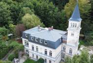 Exklusives Dachgeschoß-Juwel in Turmvilla mit großem Gartenanteil