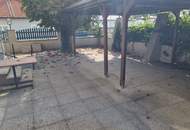 Geräumiges Haus mit großer Wohnung und Gastlokal