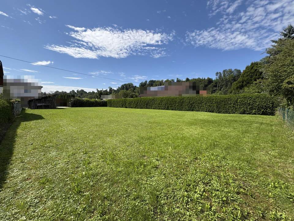 Ebenes Baugrundstück in herrlicher Siedlungslage