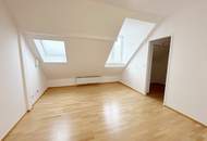 Wohnen im Zentrum von Baden: DG-Wohnung mit Balkon und Stellplatz im Innenhof