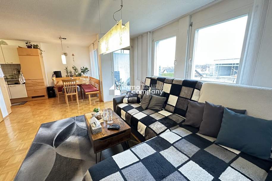 4-Zimmer-Maisonette-Wohnung auf zwei Etagen (1. OG + DG) in Frastanz, modernes, tolles Badezimmer, 2 sehr gut beleuchtete Tiefgaragenplätze, einmaliger Ausblick vom Balkon auf die umliegende Bergwelt., Wohnung-kauf, 395.000,€, 6820 Feldkirch