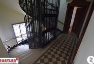 Sanierte Altbauwohnung bei der Mariahilfer Straße - 6 Zimmer + Balkon