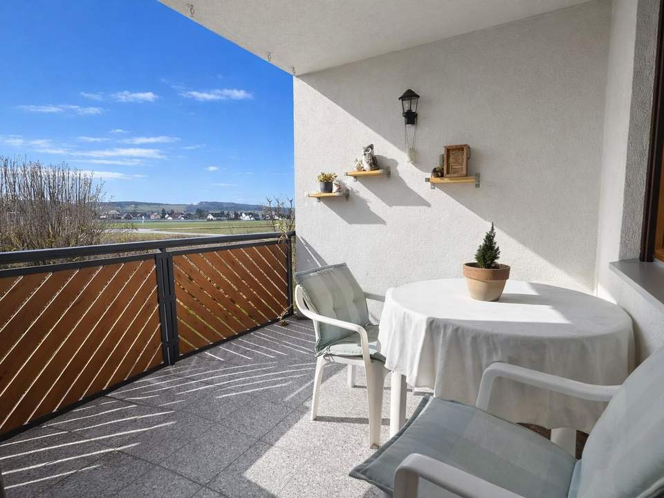 NEUER PREIS! Sehr schöne Eigentumswohnung in ruhiger Vorstadtlage