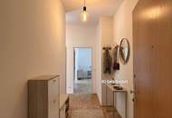 Sonnige Aussichten in Mauthausen: sanierte Familienwohnung mit großzügiger Loggia, höchstem Wohnkomfort und ruhiger Grünlage – kostenloser Parkplatz inklusive!