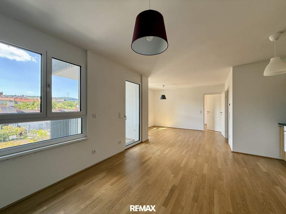 Neuwertige 2-Zimmer-Wohnung mit Balkon und Ausblick Richtung Wilhelminenberg