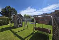 Ein Ort zum Glücklichsein - Charmantes Einfamilienhaus mit Pool, Sauna, Doppelgarage, Carport und sonnigem Garten