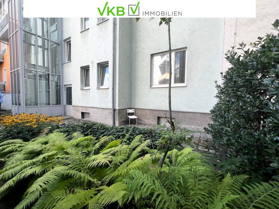 Helle und geräumige 3 - Zimmer Wohnung in guter Lage mit großzügiger Dachterrasse und Lift