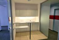 Freundliche Geschäftsräumlichkeit, Büro, Ordination oder Kanzlei im Erdgeschoss im Zentrum Haag zu mieten