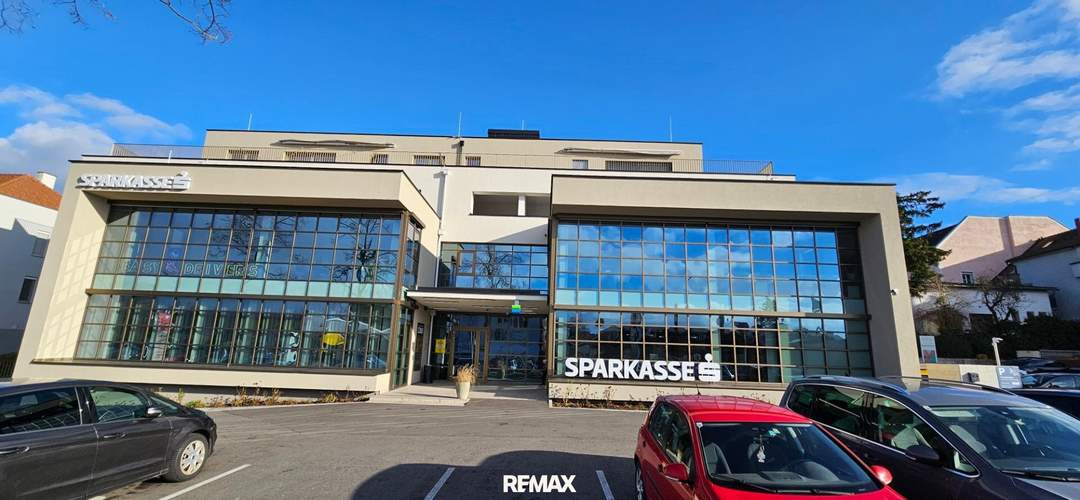 Neubau „Kubus“ - Modernes Büro in attraktiver Lage
