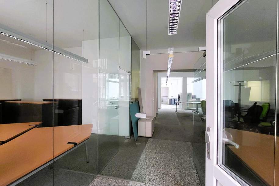 MODERNES BÜRO/ GESCHÄFTSLOKAL MIT EINER GESAMTNUTZFLÄCHE VON ca. 380m² UND EIGENER EINFAHRT ZU EINEM GERÄUMIGEN INNENHOF IN MARGARETEN., Gewerbeobjekt-kauf, 1.200.000,€, 1050 Wien 5., Margareten