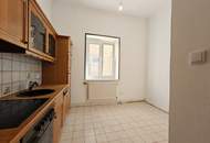 Vorgarten: Gemütliche Balkonwohnung + Idealer Grundriss + Sonniges Wohnzimmer + Teilbar auf 2-3 Zimmer