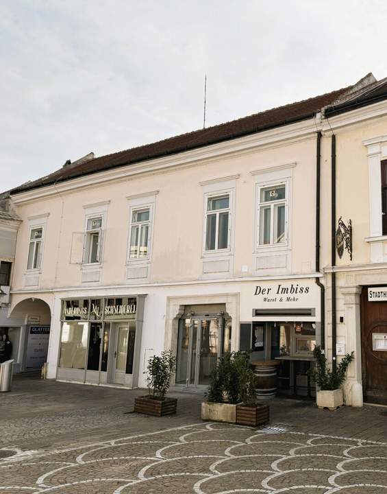 aufwendig renovierte Gastronomie mit wunderschönem Gewölbe im Zentrum von Eisenstadt zu vermieten