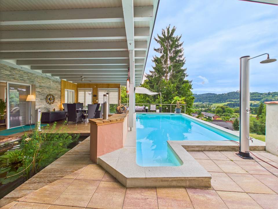 Großzügiges Wohnhaus mit Pool, Einliegerwohnung &amp; Terrasse in Ruhelage - laufend modernisiert