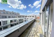 Moderne Maisonette-Wohnung mit großem Balkon entlang Prager Straße! Straßenbahn, S-Bahn und viele Geschäfte in der Umgebung!