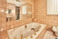 Elegante Villa in idyllischer Wienerwaldlage mit Pool und großem Garten