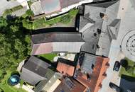 Wohnhaus mit uneinsehbarem großen Garten im Zentrum von Kilb