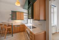 ***NEU*** Well-Maintained 3-Room Apartment in a Grand Historic Building – Top Location!