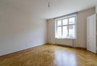 Hofseitige Altbauwohnung mit Balkon-Option!