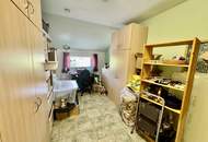 GROSSZÜGIGE VILLA IN BOCKFLIEß MIT 11 ZIMMER, POOL, DOPPELGARAGE UND WUNDERSCHÖNEM GARTEN