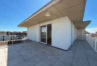 Klimatisierte Penthouse-Wohnung mit Schlossbergblick und großer Terrasse