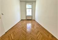 KENYONGASSE, 76 m2 Altbau, 3 Zimmer, Extraküche, Duschbad, Parketten, WG-geeignet, Westbahnhof-Nähe
