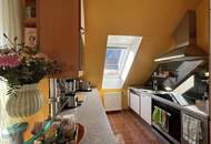 Liebevoll gepflegte DG-Terrassenwohnung in sonniger Ausrichtung!