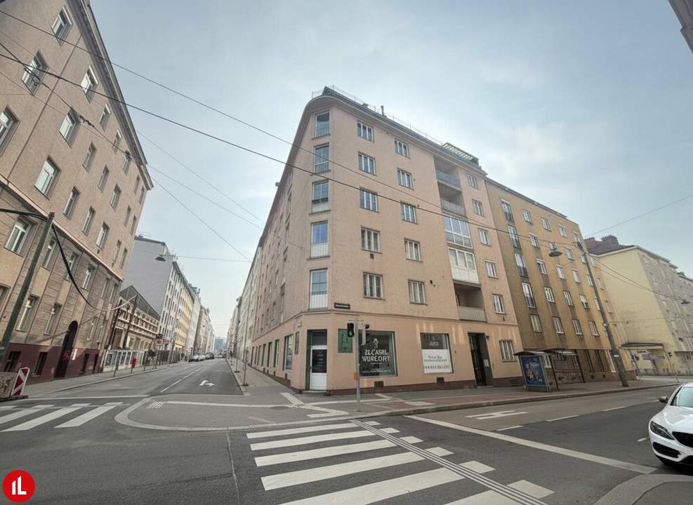 92 m² Altbauwohnung mit Ecklage &amp; Entwicklungspotenzial