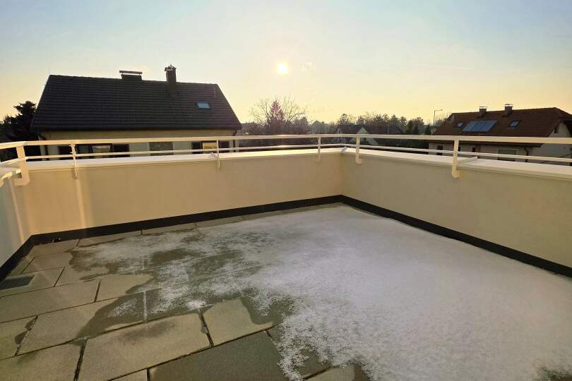 Viel Licht - Zwei Zimmer - Große Terrasse! Ideale Kleinwohnung mit dem extra WOW! Klimaaktiv Bronze! Ruhige Seitengasse + Luftwärmepumpe und Solaranlage + Perfekte Raumaufteilung + Garage!, Wohnung-kauf, 263.099,€, 1220 Wien 22., Donaustadt