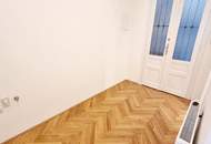 Traumhafter Erstbezug! Entzückende und frisch sanierte Kleinwohnung zum Wohlfühlen! TOP-Lage + TOP Anbindung + Ruhige Seitengasse + Wunderschönes Altbauhaus! Jetzt zugreifen!