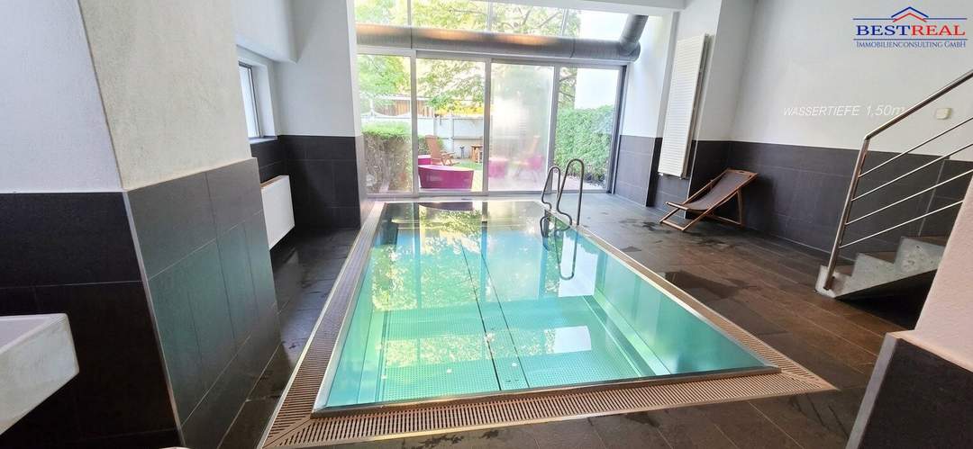 2 Zimmer Altbau-Wohnung mit Indoorpool-SPA