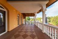 "Für Ein oder zwei Familien - Haus mit Eleganz"