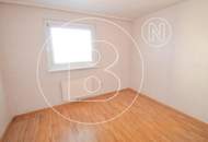 Renovierungsbedürftige 3-Zimmer-Loggia-Wohnung in guter Lage!