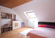 Großzügiges Einfamilienhaus mit Garten, Balkon und Garagen in 8230 Staudach – sanierungsbedürftig!