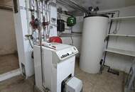 Vielseitiges Einfamilienhaus mit Pool, Garagen und großem Potenzial in Leibnitz