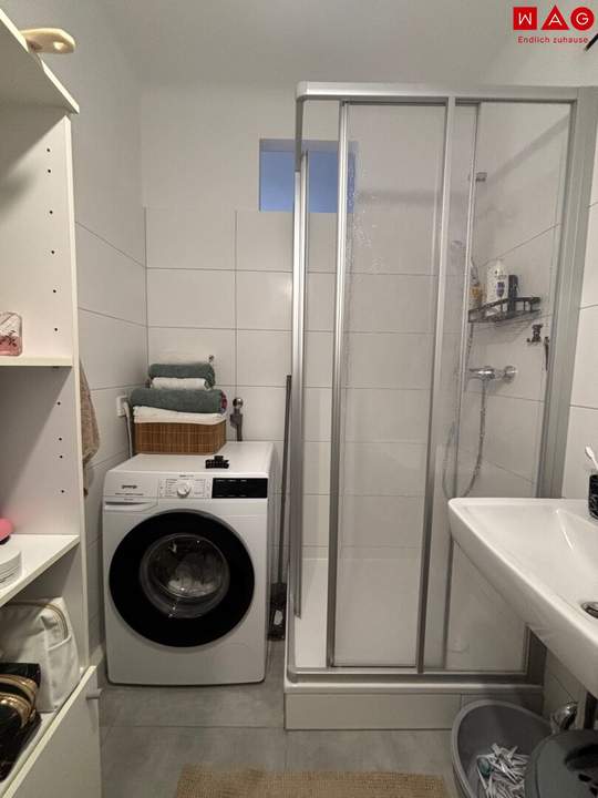 AB SOFORT & UNBEFRISTETER VERTRAG! Urbanes Wohnerlebnis im Zentrum von Wels mit hervorragender Infrastruktur! Moderne 2-Zimmer-Wohnung mit Balkon und Lift!