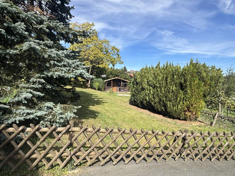 Sonniges Baugrundstück ohne Bauzwang am Ende der Sackgasse in der Weinregion St. Anna am Aigen
